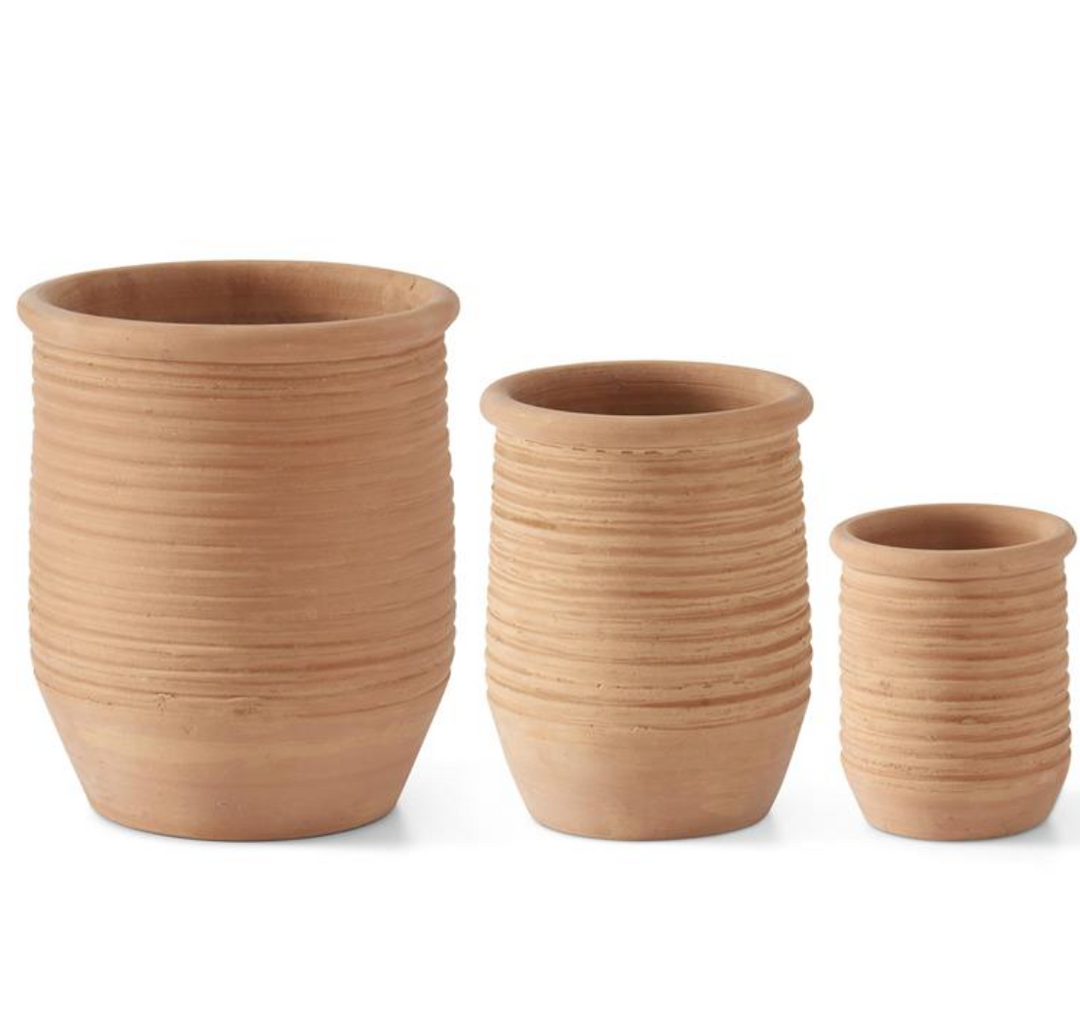 Ribbed Terracotta Pots w/Rims